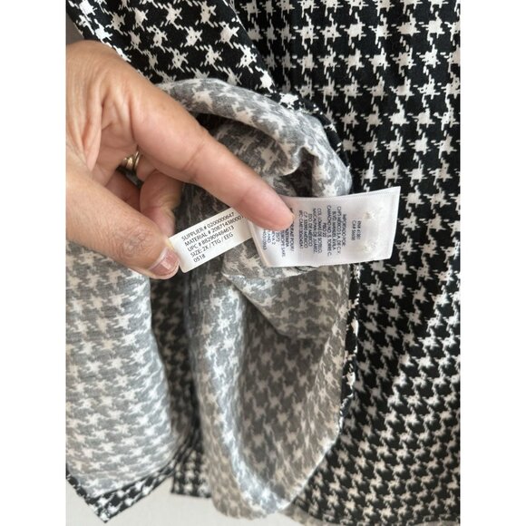 CHAPS No-Iron Button Down Black‎ White Houndstooth Contrast Cuffs Top Size 2X - Picture 9 of 10